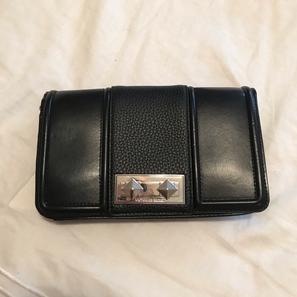 Victoria’s Secret black clutch